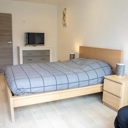 Holiday home Velours Avec Terrasse , Jardin Et Parking
