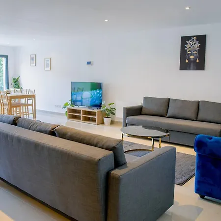 Velours Avec Terrasse , Jardin Et Parking Holiday home Champigny-sur-Marne